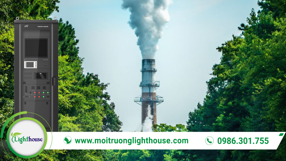Công nghệ quan trắc khí thải tự động: Hiệu quả và chính xác 2 rạm quan trắc khí thải tự động lắp đặt tại cơ sở sản xuất để đo và truyền dữ liệu khí thải về trung tâm.
