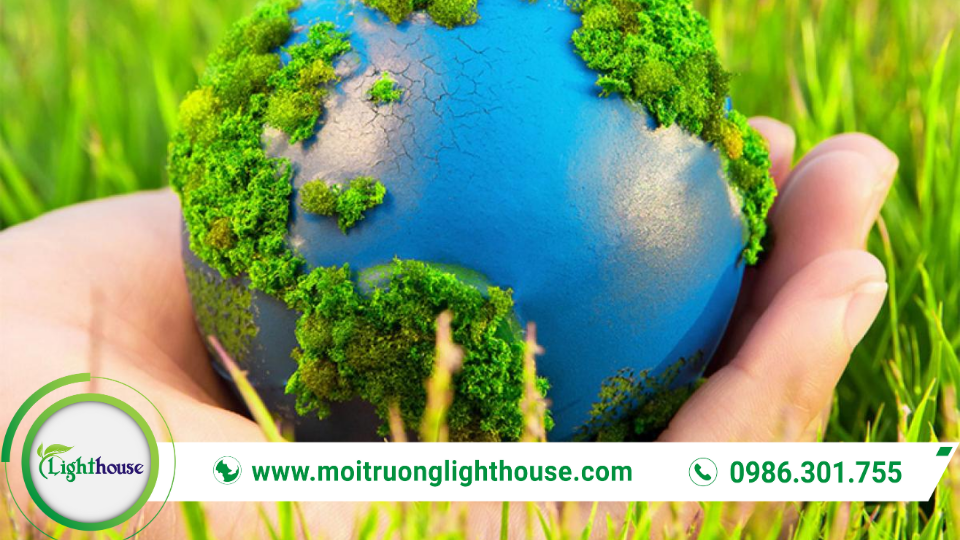 Đối tượng phải có giấy phép môi trường là các tổ chức, doanh nghiệp có hoạt động tác động đến môi trường và phải tuân thủ yêu cầu bảo vệ môi trường.